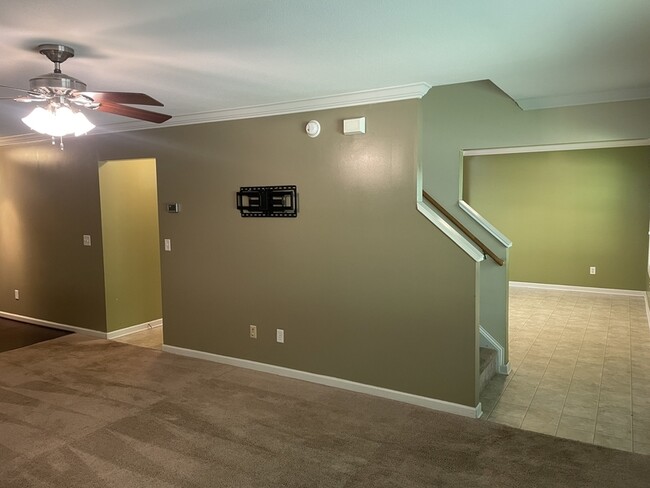 Building Photo - 329 Blythe Creek Dr
