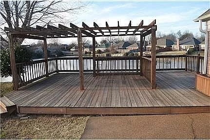 Large deck and back yard. - 8958 Clair Harbor Cv