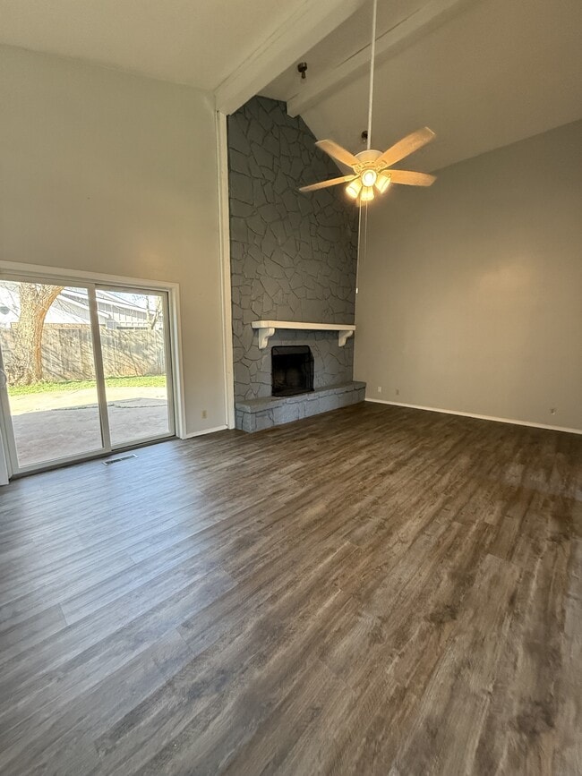 Building Photo - 4802 N Britton Dr