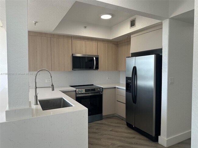 Building Photo - 2301 SW 27th Ave