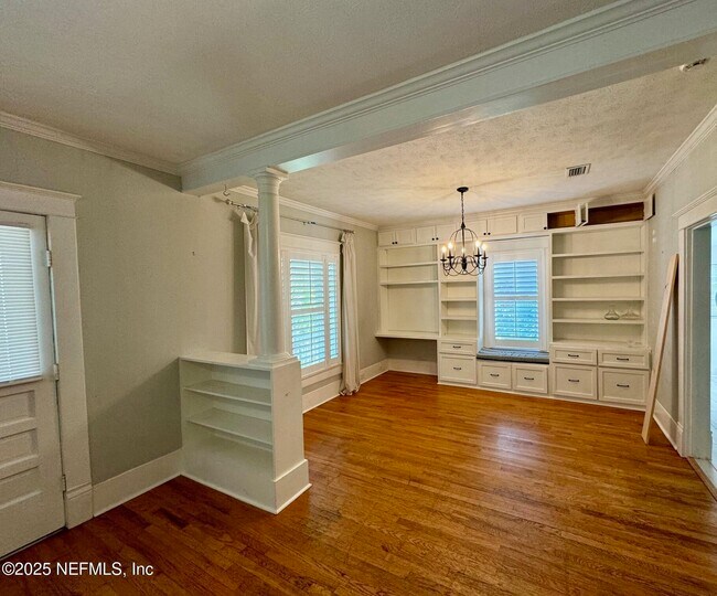 Foto del edificio - 3649 Walsh St