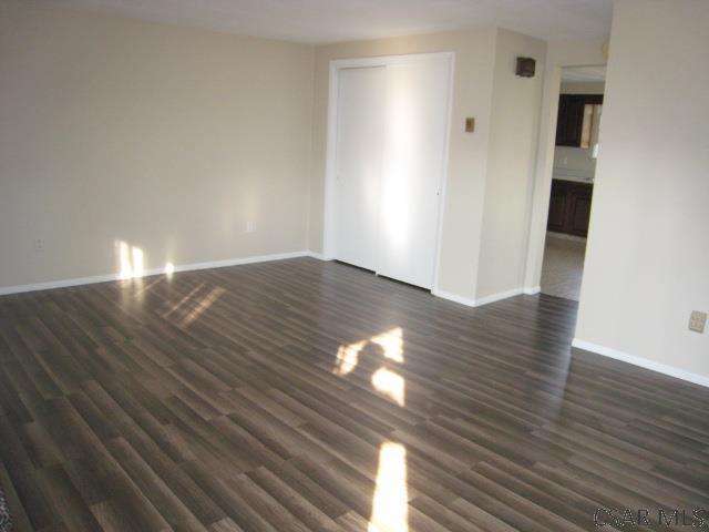 Foto del edificio - 310-312 Chrysler Ave