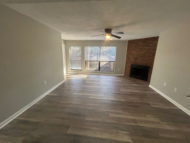 Foto del edificio - 3609 Juneau Rd