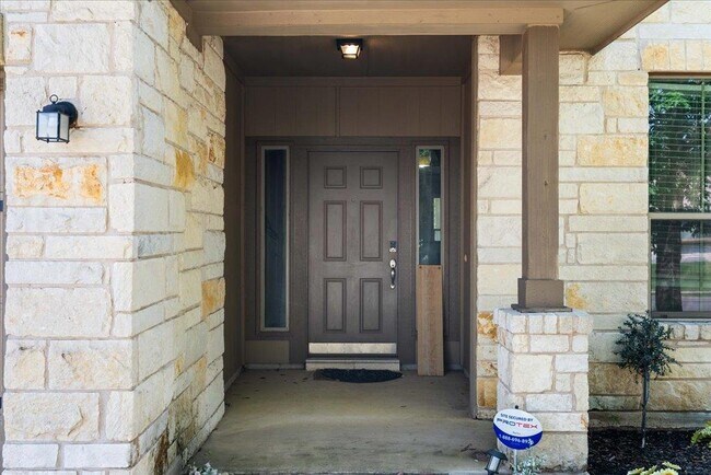 Foto del edificio - 642 Irvin Dr
