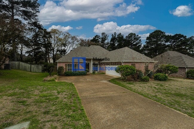 Building Photo - 3 Bed / 2 Bath home in Madison in Devlin Springs