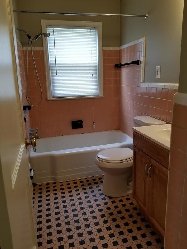 Building Photo - 23043 Normandy Ave