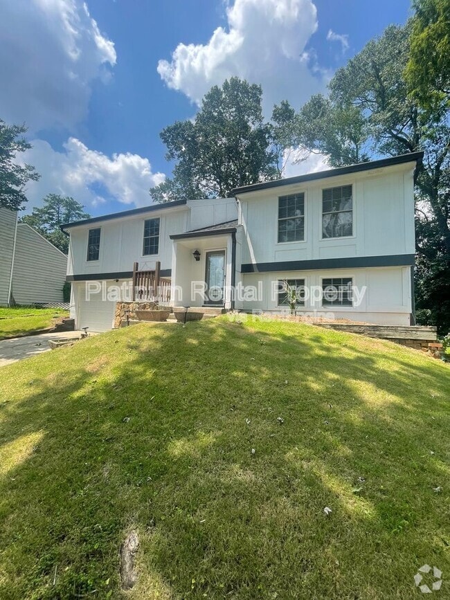 Building Photo - 10500 Worthington Hills Manor