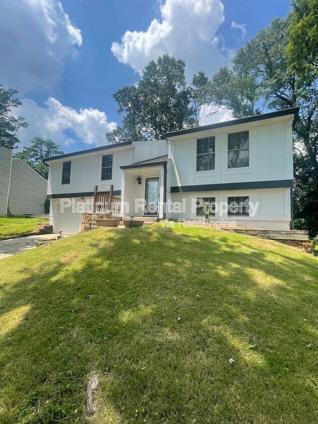 Primary Photo - 10500 Worthington Hills Manor