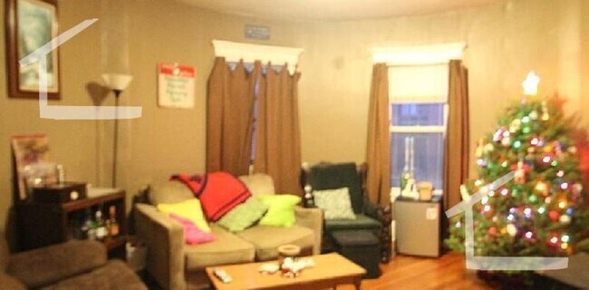 Building Photo - 46 Brainerd Rd