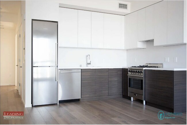 Foto del edificio - Lower Nob Hill: 2019-Built Condo w/ in-uni...