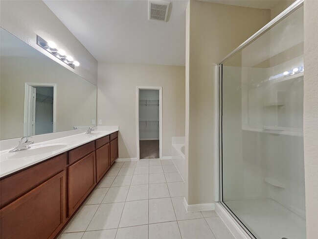 Foto del edificio - 692 Totem Trail Dr