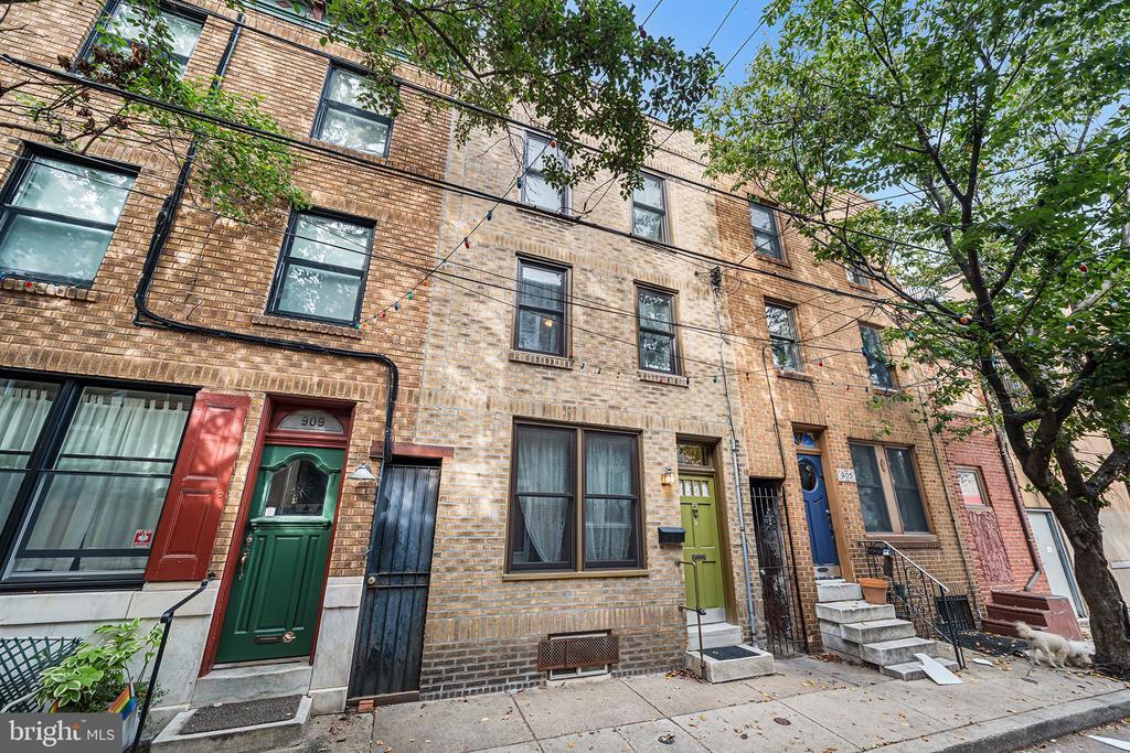 Foto principal - 907 League St