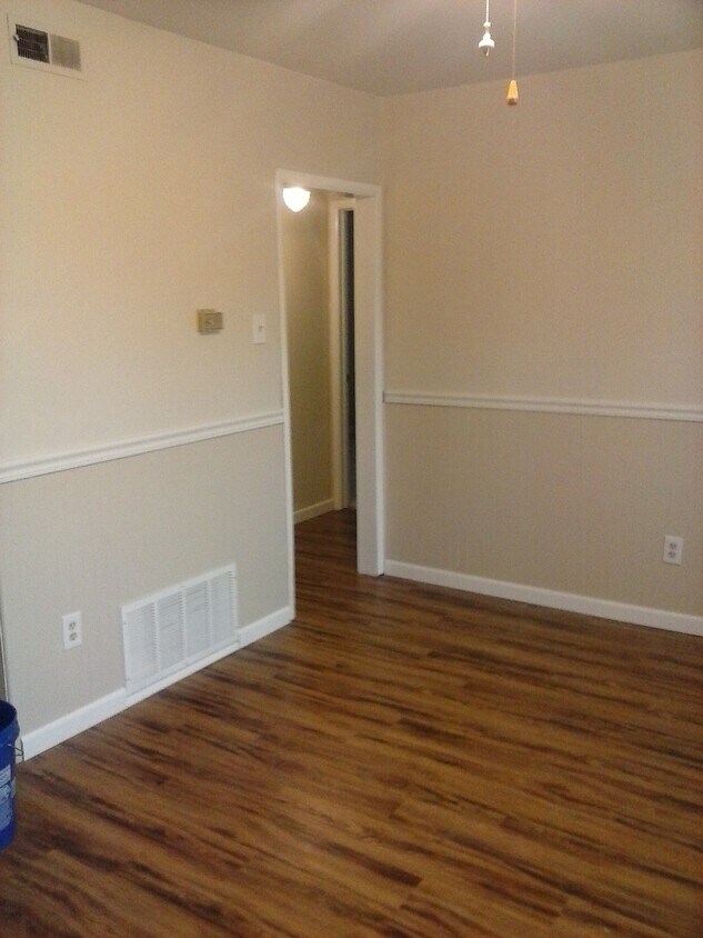 living room - 102 Cindy Ln