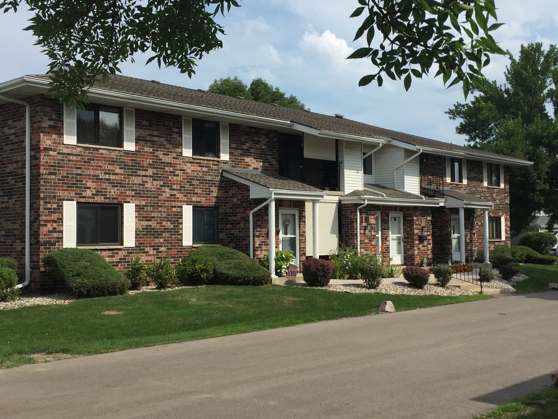 6740 Mariner Dr, Mount Pleasant, WI 53406 Condo for Rent in Mount