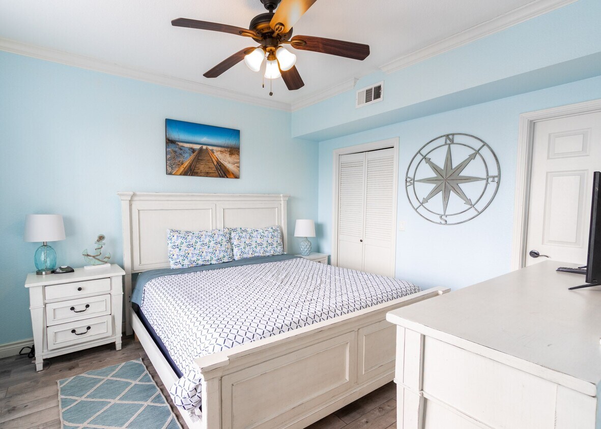 Foto principal - 7000 Seawall Blvd