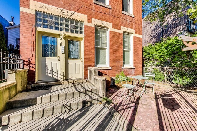 Foto del edificio - 2148 W Erie St