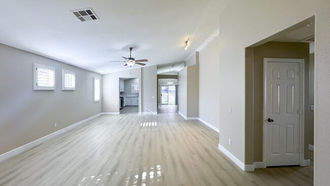 Foto del edificio - Upgraded Single-Story Home in Summerlin | 3 Bed, 2 Bath