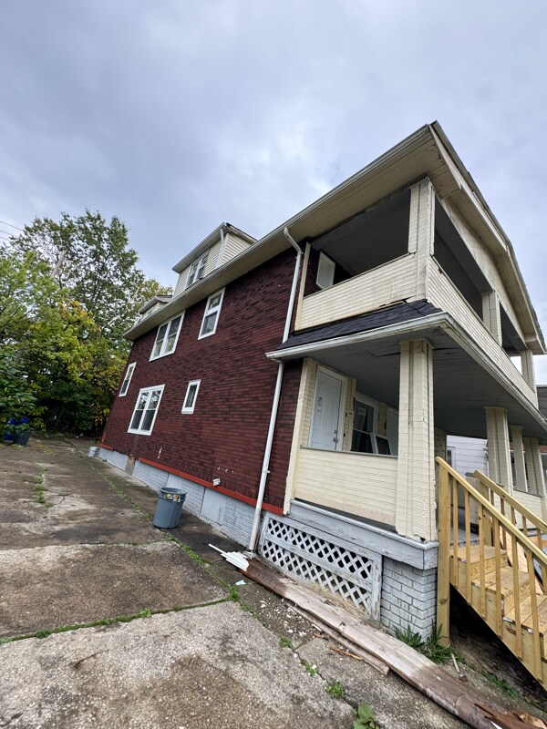 Building Photo - 883 Alhambra Rd