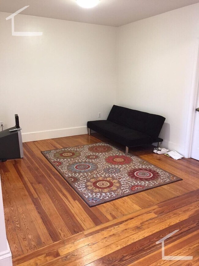 Building Photo - Unique Brookline Apartment
