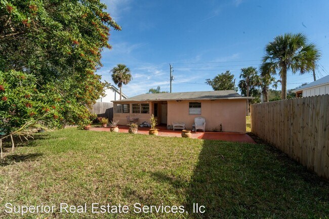 Building Photo - 2 br, 1 bath House - 29 S Comares Ave.