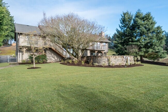 Foto del edificio - Escape to the Country, Spacious Contemporary in Wilsonville with Shop