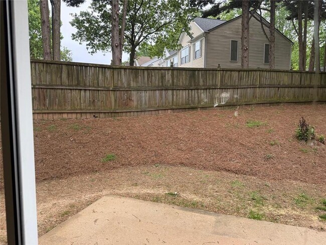 Foto del edificio - 340 Wittenridge Ct