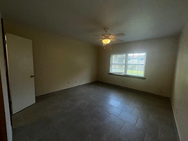 Foto del edificio - 2325 W Pensacola St