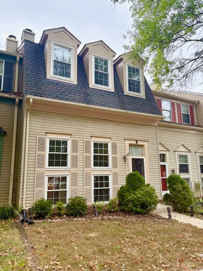 Building Photo - 13822 Grey Colt Dr