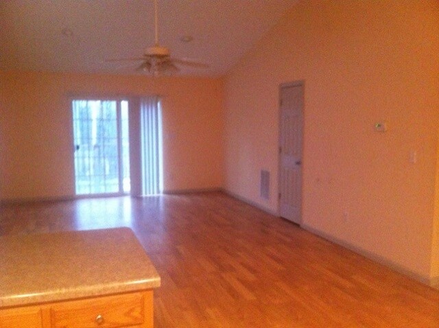 Foto del edificio - 16017b S Radio Station Rd