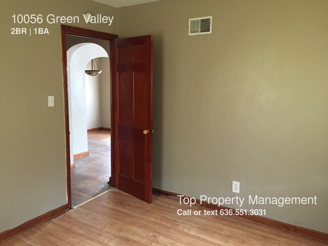 Foto del edificio - 10056 Green Valley Dr