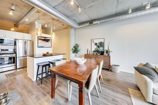 Foto del edificio - 720 N Larrabee St