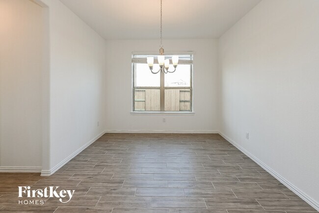 Building Photo - 9611 Pleasant Way