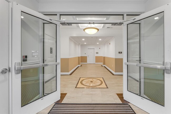 Foto del edificio - 600 K Johnson Blvd N