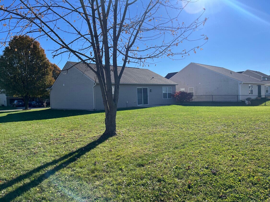 Foto del edificio - 1195 Count Turf Ct