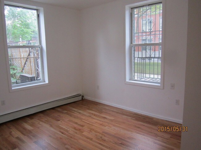 Building Photo - 1468 Prospect Place