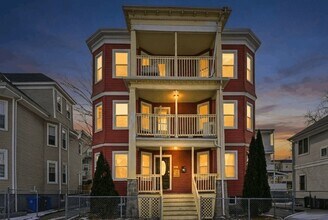 Building Photo - 20 Wilcock St