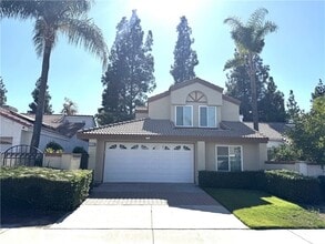 Building Photo - 14349 El Contento Ave