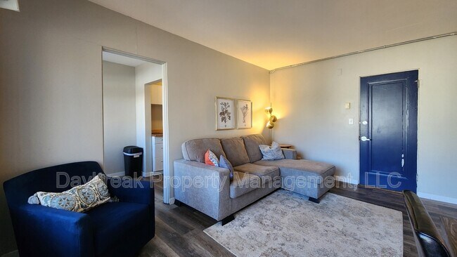 Foto del edificio - 1258 10th St N