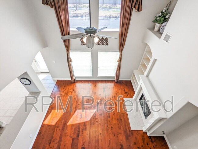 Building Photo - 23727 Hackberry Dr
