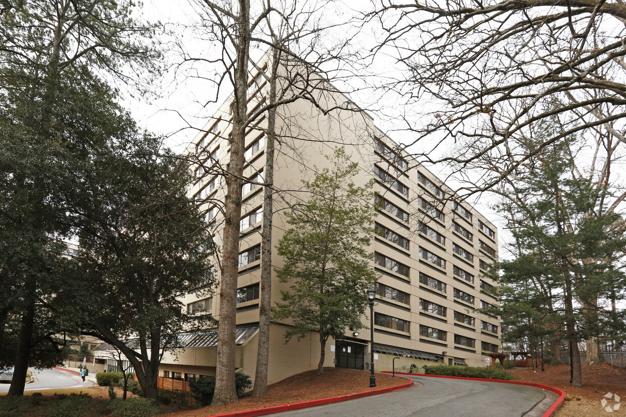 Building Photo - Marian Road Highrise