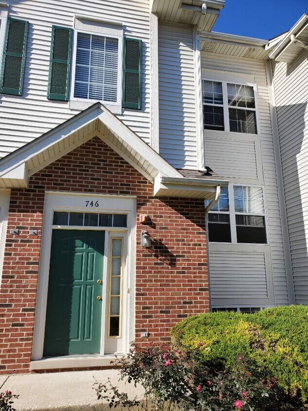 Foto principal - 746 River Mill Pkwy