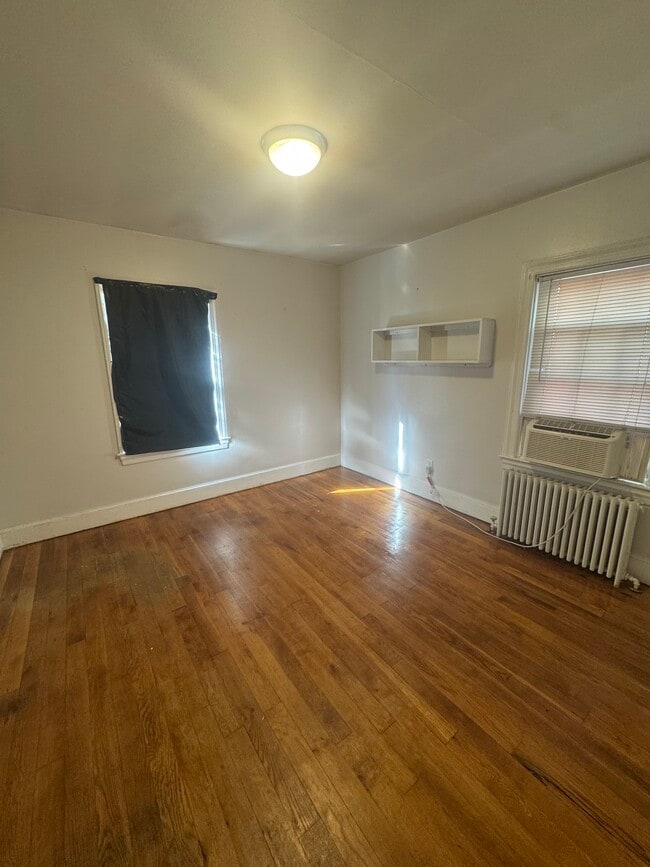 Foto del edificio - 26946 Ridge Rd