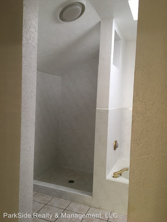 Foto del edificio - 4 br, 3 bath House - 1900 Nome St
