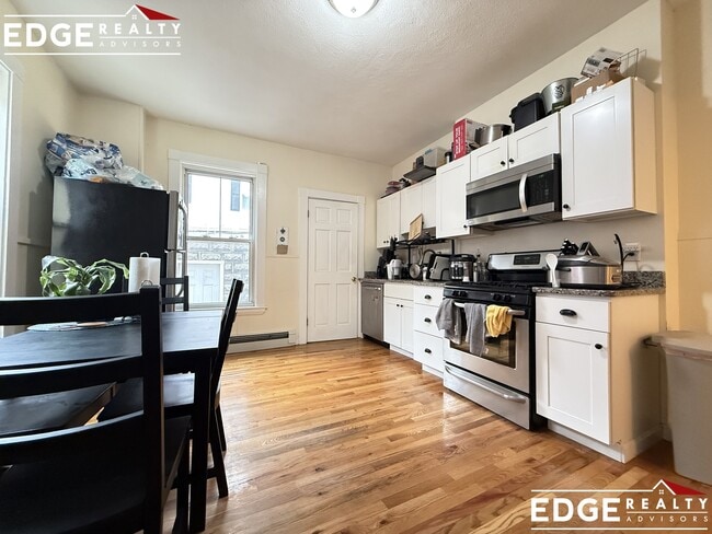 Photo - 23 Cottage Ave Apartment