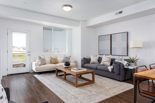 Interior Photo - Gladstone Place Apartments