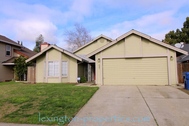 Building Photo - 1027 Fallon Woods Way