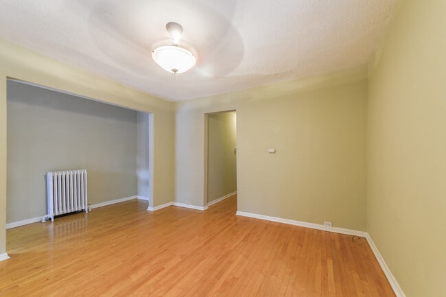 Building Photo - 4849 Vincent Ave S
