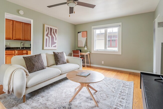 Foto del edificio - 325 Hawthorne Ave