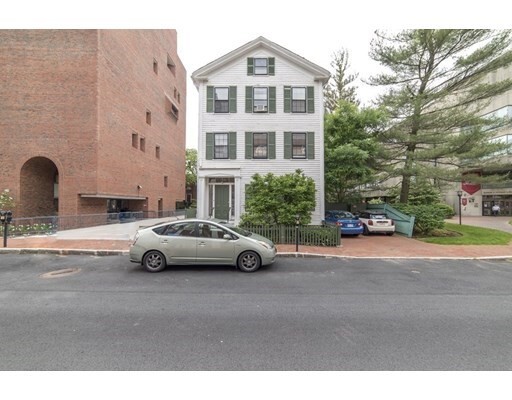 Primary Photo - 10 Appian Way