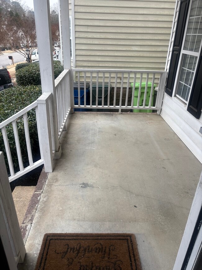 Full patio - 4643 Vendue Range Dr